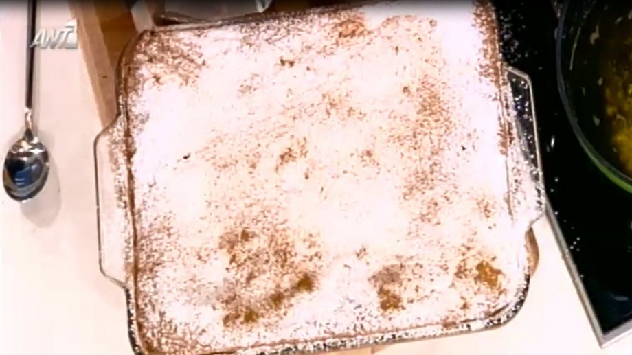 Διπλή μπουγάτσα με σοκολάτα από την Αργυρώ Μπαρμπαρίγου (Video)