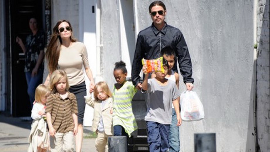 Brad Pitt - Angelina Jolie: Σχεδιάζουν νέα υιοθεσία