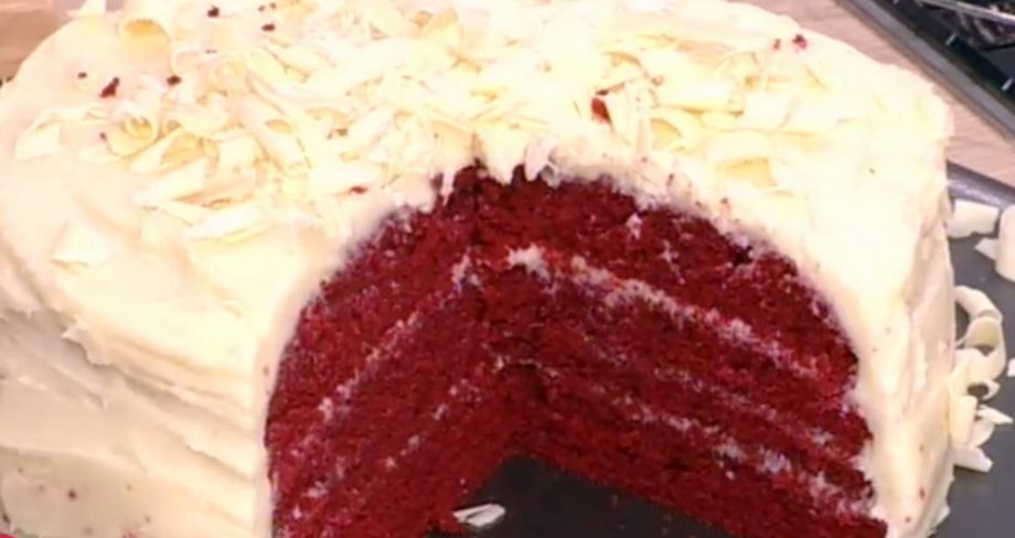 Αυθεντικό νεοϋορκέζικο red velvet cake από την Αργυρώ Μπαρμπαρίγου