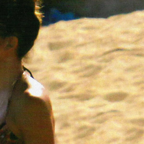 Σταματίνα Τσιμτσιλή: Με sexy bikini στην Πάρο