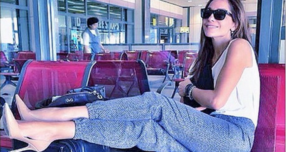 Τι κάνει μόνη της στο αεροδρόμιο η Δέσποινα Βανδή ;