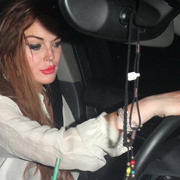 Συνέλαβαν τη Lindsay Lohan! Χτύπησε πεζή και την εγκατέλειψε.