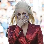 Lady Gaga: Η ερμηνεία της στα Oscars έφερε δάκρυα - VIDEO