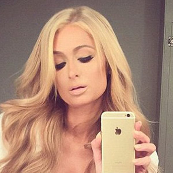 Paris Hilton: Έβγαλε selfie και παραλίγο να δούμε τις θηλές της