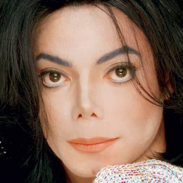 Ο Michael Jackson ανακηρύχτηκε ο πιο πλούσιος καλλιτέχνης