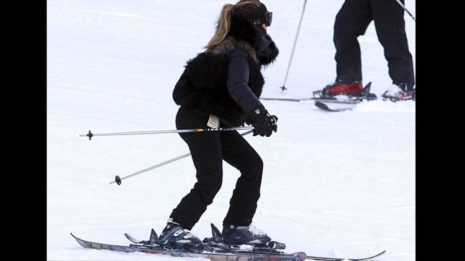 Kim Kardashian: Υποδέχτηκε τον νέο χρόνο κάνοντας σκι!