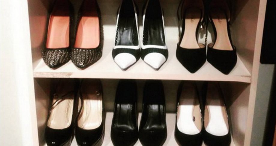 Η Ελληνίδα celebrity μας δείχνει την ντουλάπα της με τα παπούτσια
