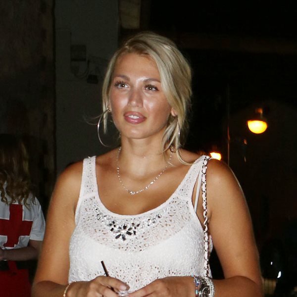 Κωνσταντίνα Σπυροπούλου: Πήρε εξιτήριο. Δείτε την στο σπίτι της!