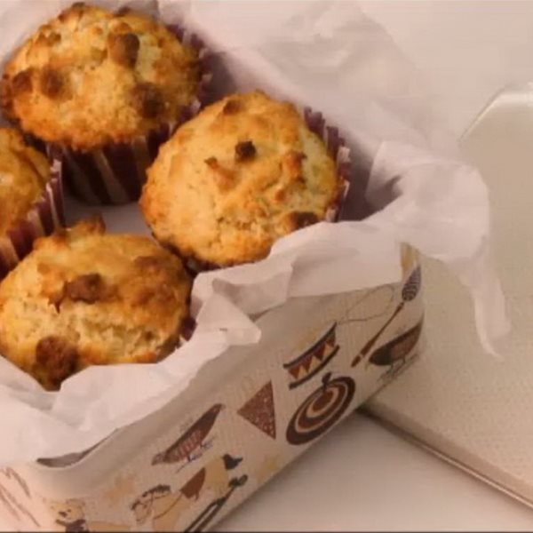 Muffins με λευκή σοκολάτα &macadamia