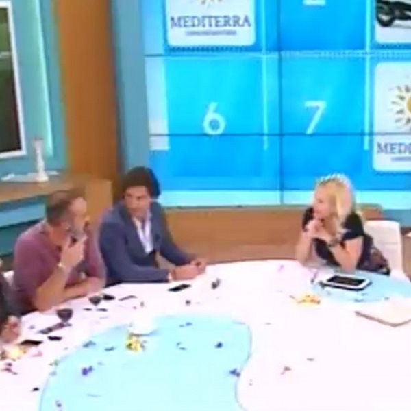 Ελένη Μενεγάκη: "Ήτανε χάλια, τον "τσίγκλησα" κι εγώ και..." - VIDEO