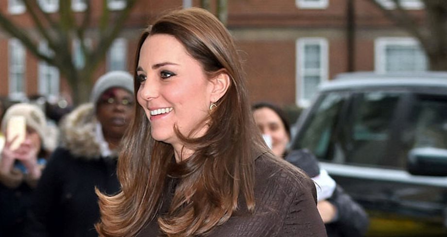 Kate Middleton: Έκανε δημόσια εμφάνιση με καθημερινό φόρεμα που κόστιζε...