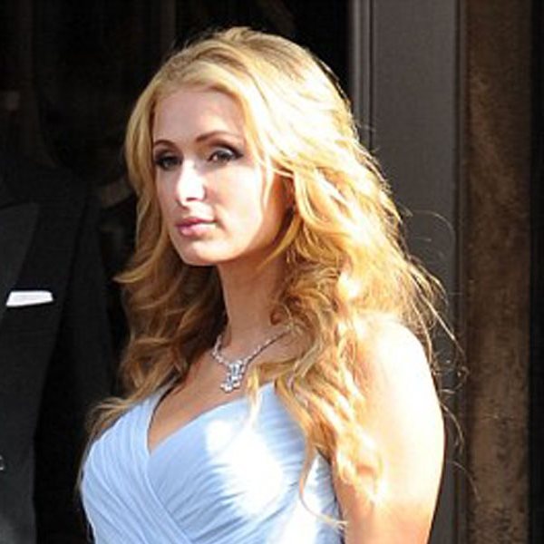 Paris Hilton: Έγινε το θαύμα κι έκανε σικάτη εμφάνιση στο γάμο της αδελφής της