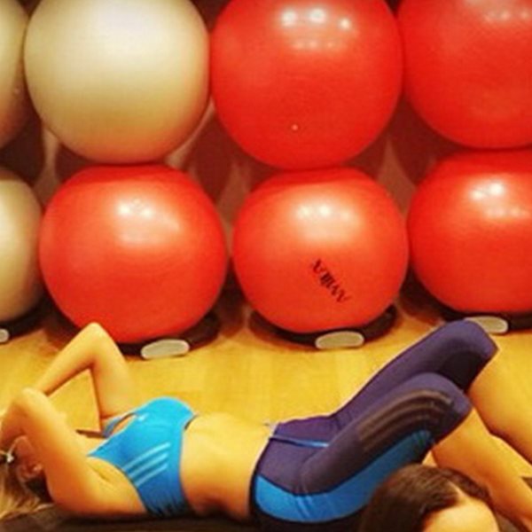 Η Ελληνίδα παρουσιάστρια της μεσημεριανής ζώνης "λιώνει" στη γυμναστική λίγο πριν την πρεμιέρα της
