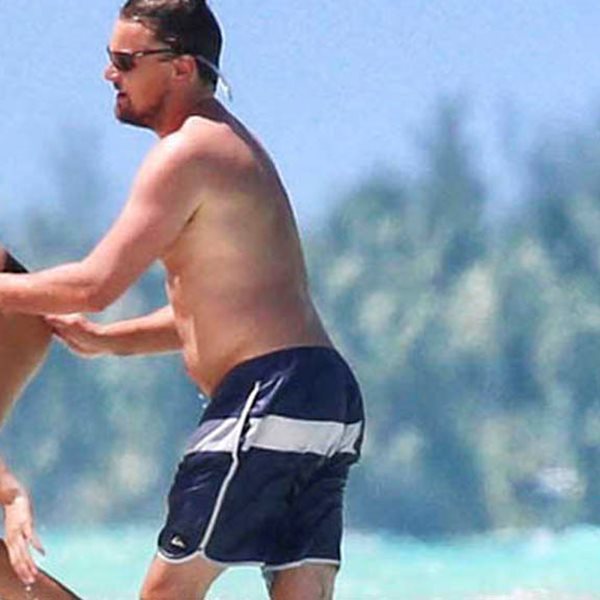 Leonardo Di Caprio: Καυτά φιλιά & παιχνίδια στην θάλασσα με τη νέα του σύντροφο
