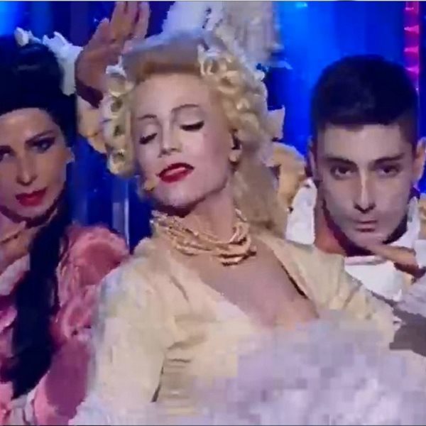 Η Κρυσταλλία μεταμορφώθηκε σε Madonna στο "Your face sounds familiar", τραγουδώντας "Vogue"