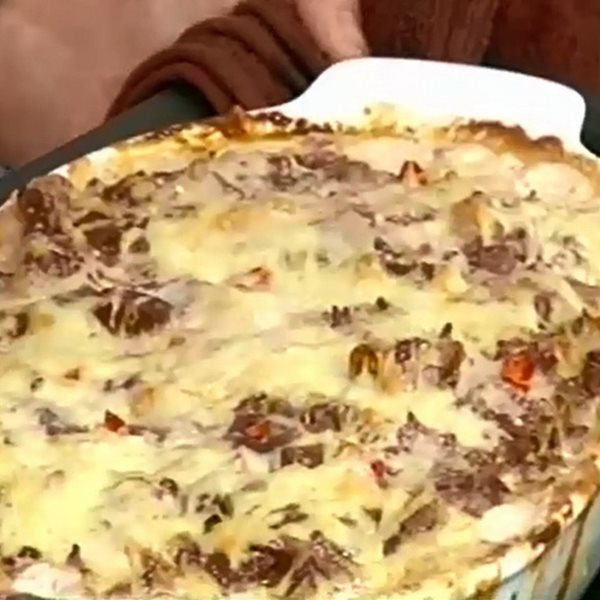 Πατατόπιτα με κρέμα από την Αργυρώ Μπαρμπαρίγου (Video)