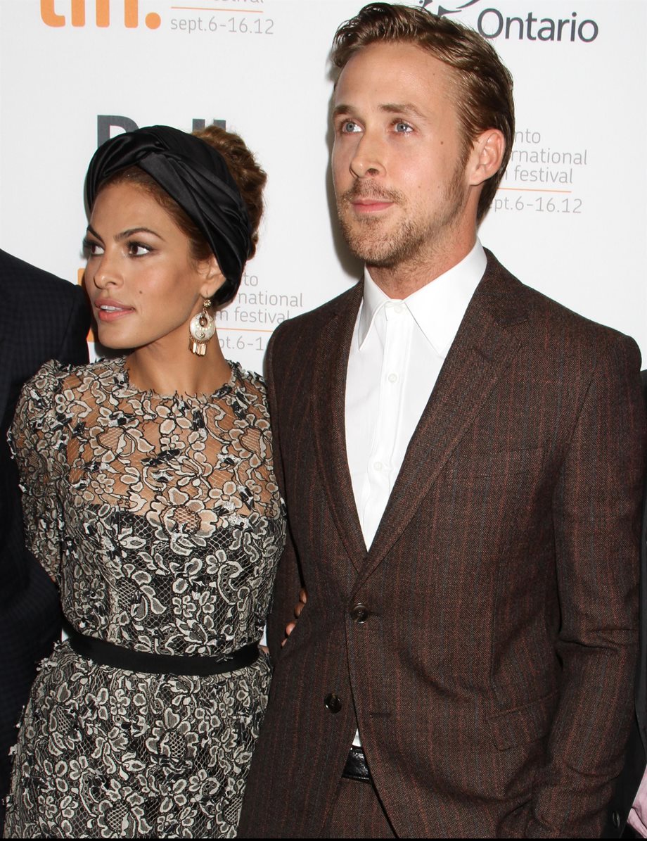 Ryan Gosling – Eva Mendes: Διακοπές στην Αντίπαρο για το λαμπερό ζευγάρι (Βίντεο) 