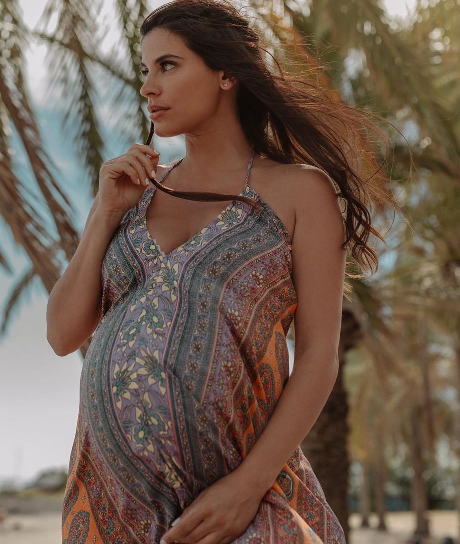 Χριστίνα Μπόμπα: Το απολαυστικό βίντεο που χορεύει στον 9ο μήνα της εγκυμοσύνης της