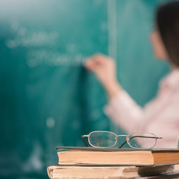 Σοκ στη Νεβάδα: Διευθύντρια ιδιωτικού σχολείου κατηγορείται ότι είχε 4 χρόνια "σχέση" με μαθητή