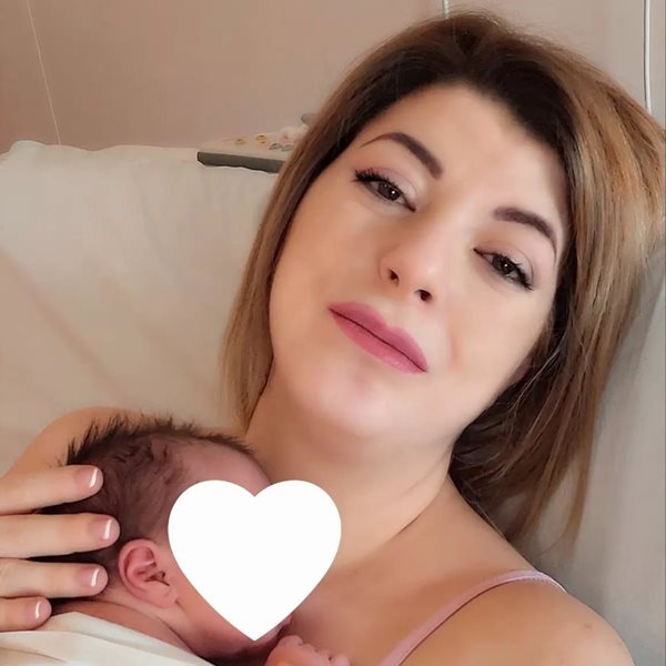 Όλγα Κιουρτσάκη: Η φωτογραφία αγκαλιά με την νεογέννητη κόρη της! "Ένα συνεχόμενο άγχος κάθε βράδυ…"