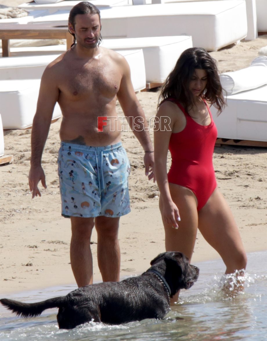 Paparazzi! Δανάη Παππά: Σε παραλία της Πάρου με τον σύντροφό της Λάμπρο Λάζαρη