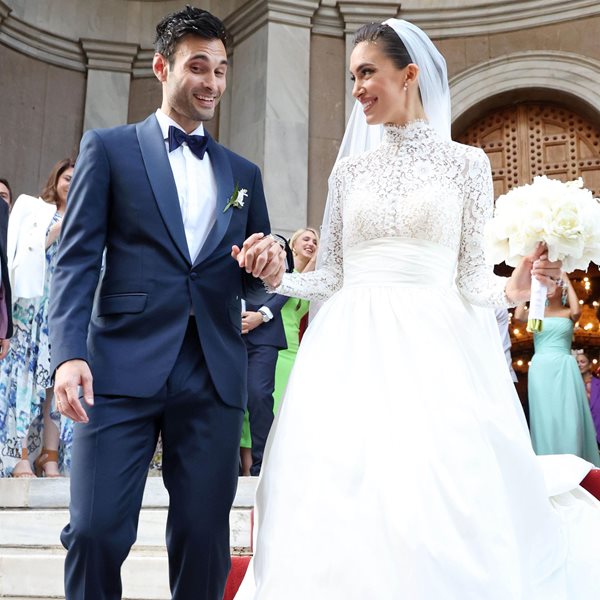 Άννα Πρέλεβιτς: Ο λόγος που φόρεσε δύο νυφικά στον γάμο της με τον Νικήτα Νομικό! 
