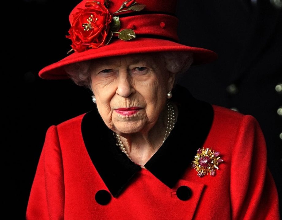Βασίλισσα Ελισάβετ: Ποια λέξη θεωρεί χυδαία και τι σχέση έχει το ταμπού της με τη Meghan Markle;