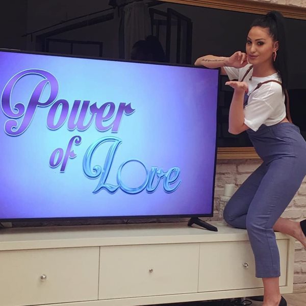 Power of Love: Δείτε τη Ρένια Τσακίρη πριν τη συμμετοχή της στο ριάλιτι αγάπης