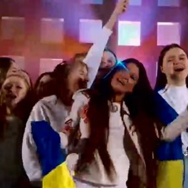 Eurovision Τελικός: H Ρουσλάνα εμφανίστηκε από την εμπόλεμη Ουκρανία! Συγκίνηση στο στάδιο 