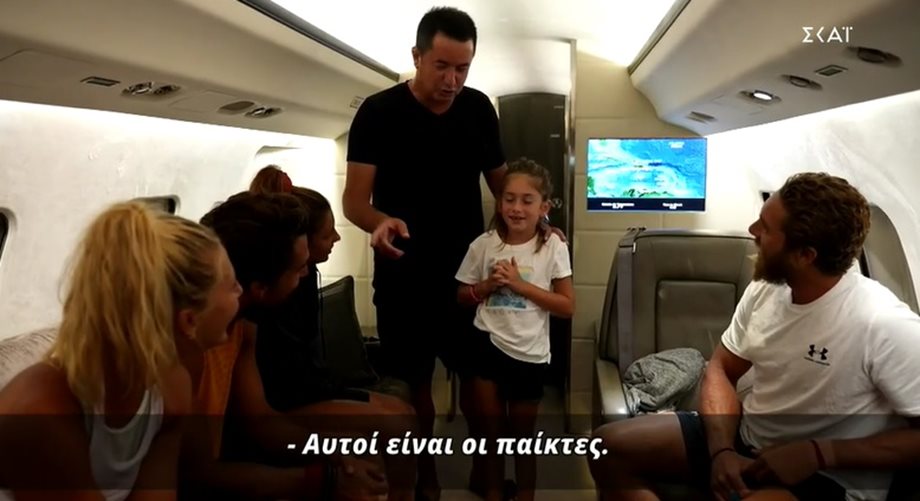 Survivor: Ο Ατζούν Ιλιτζαλί γνώρισε την 8χρονη κόρη στους παίκτες της κόκκινης ομάδας και τον Κόρο 