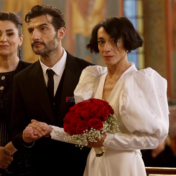 Νίκος Κουρής & Έλενα Τοπαλίδου: Παντρεύτηκαν με θρησκευτικό γάμο (Photos)