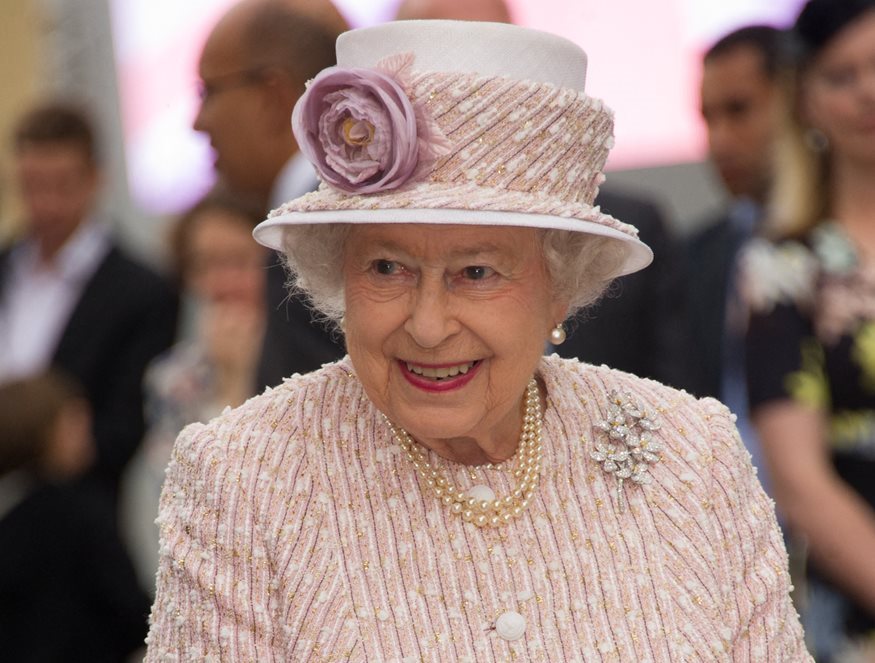 Βασίλισσα Ελισάβετ: Οι επίσημες φωτογραφίες από το Παλάτι με αφορμή τα 70 χρόνια από την άνοδό της μονάρχη στον θρόνο
