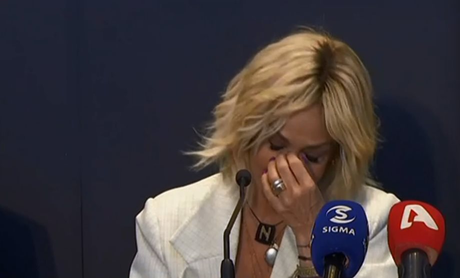 Άννα Βίσση: Δάκρυσε η τραγουδίστρια σε συνέντευξή της! "Δεν συμπαθώ πολύ, αυτό που κάνω τώρα…"
