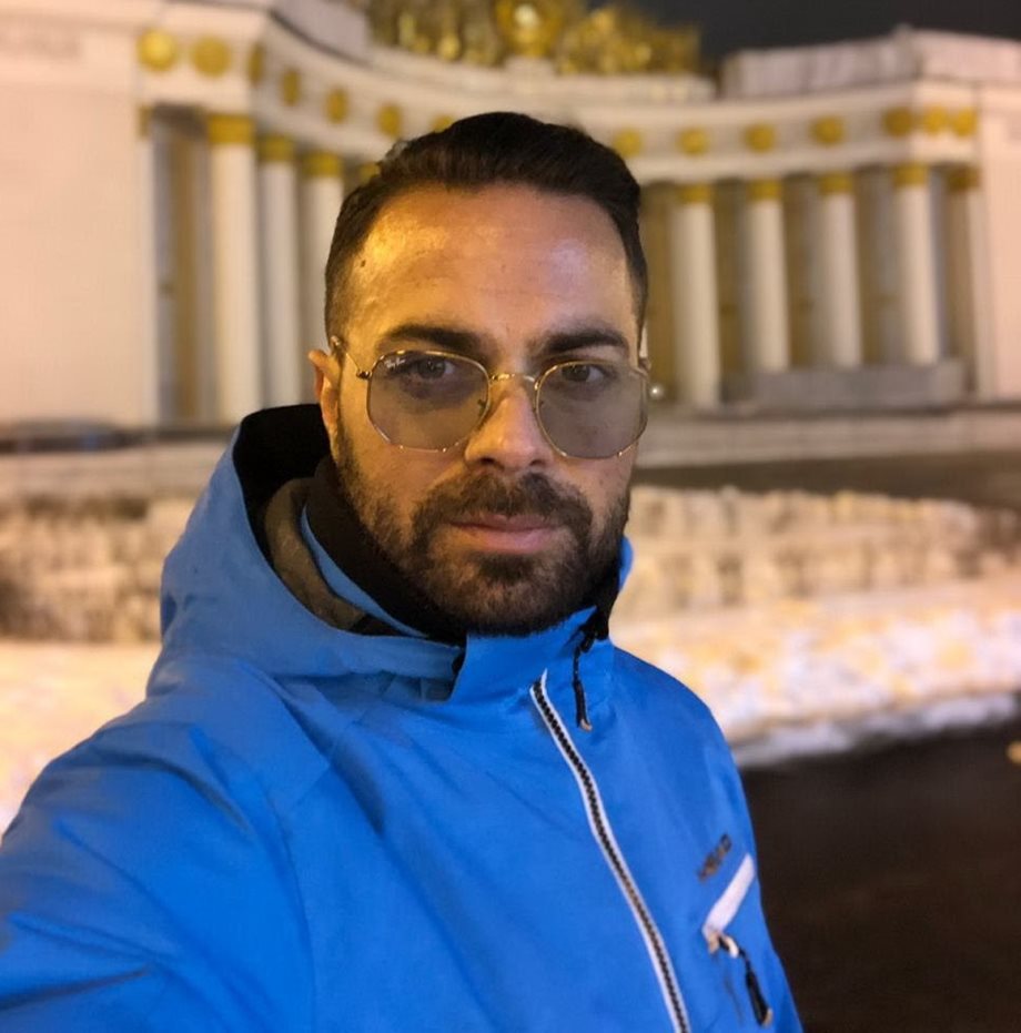 Ηλίας Βρεττός: Δείτε φωτογραφίες από το ταξίδι του στη Μόσχα