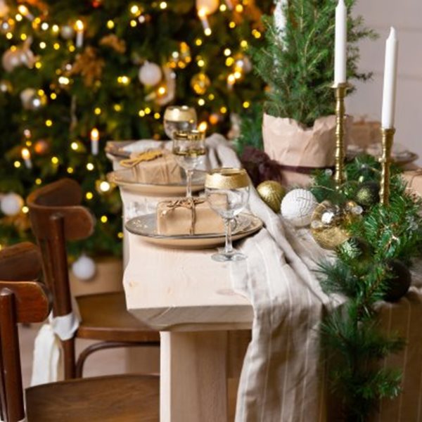 Χριστουγεννιάτικη διακόσμηση τραπεζαρίας: Πρωτότυπες ιδέες και προτάσεις για εντυπωσιακά γιορτινά τραπέζια