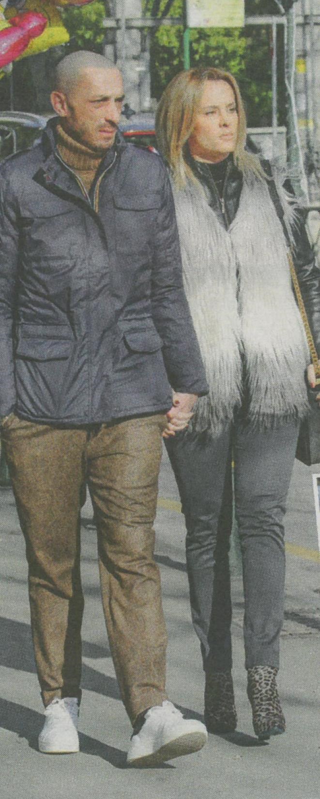 Ο Μπρούνο Τσιρίλο με την Έλενα Ασημακοπούλου σε βόλτα στην Κηφισιά