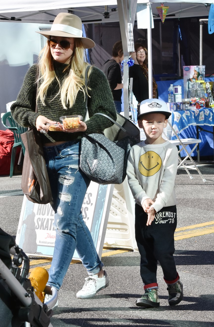 Η Hilary Duff με τον γιο της