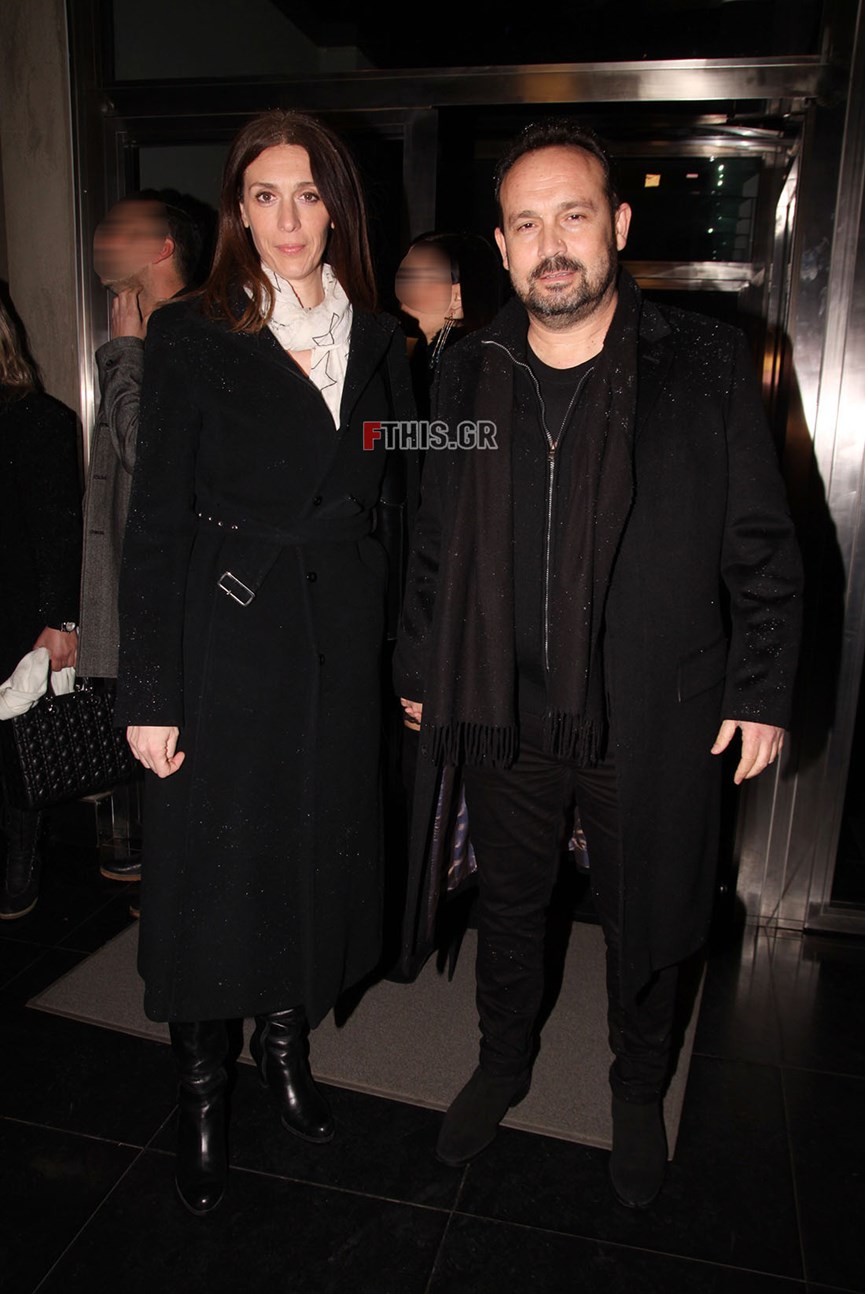 Ο Κώστας Μακεδόνας με τη σύζυγό του , Σταυρούλα