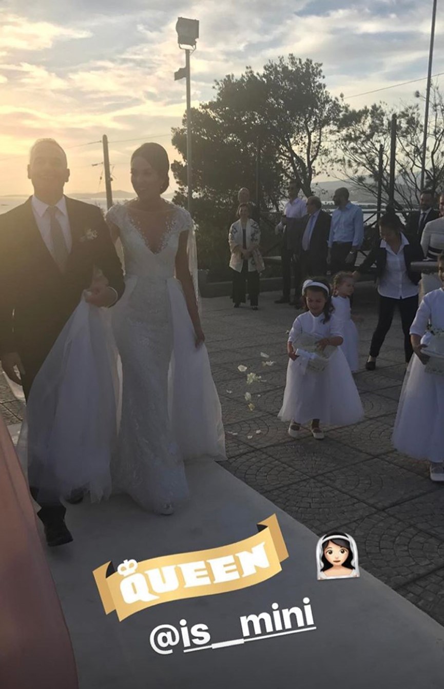 Η Ισμήνη Νταφοπούλου ντυμένη νύφη.